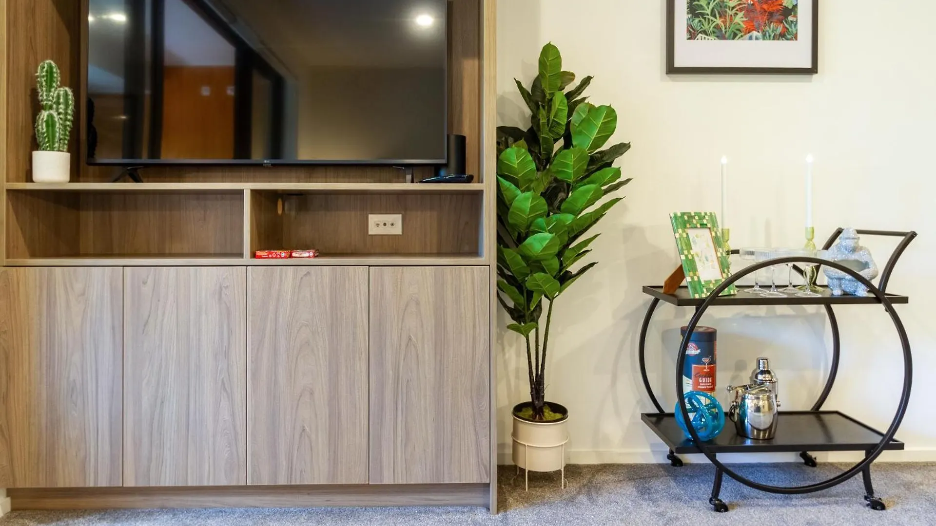 Cozy 1-Bed Apartment With Park Views, Sleeps 4 Christchurch 0*,